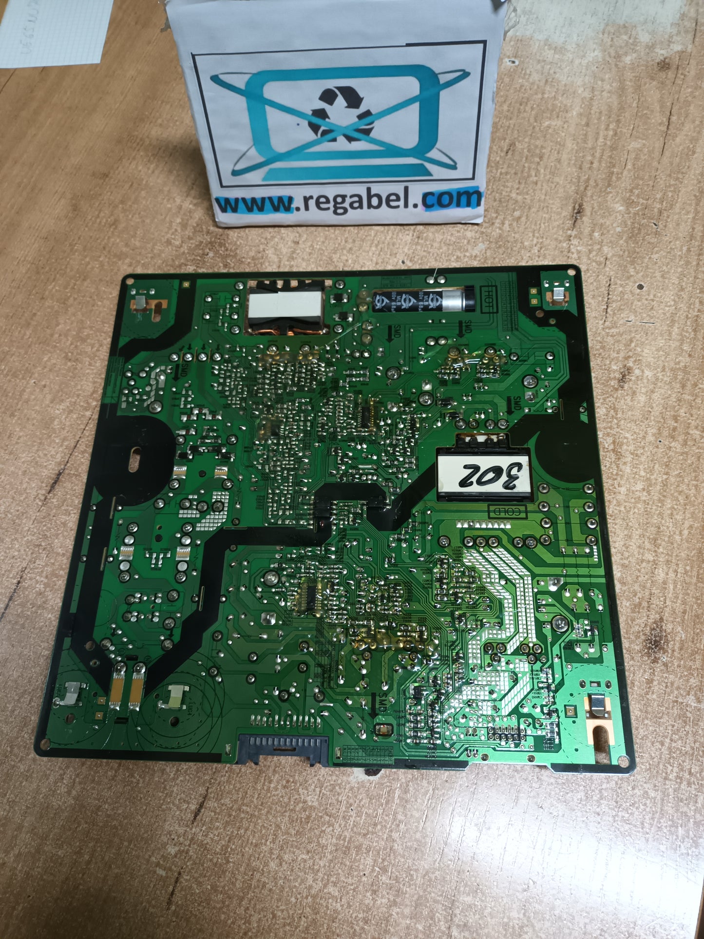 BN44-00932G, de Samsung UE65NU7025K