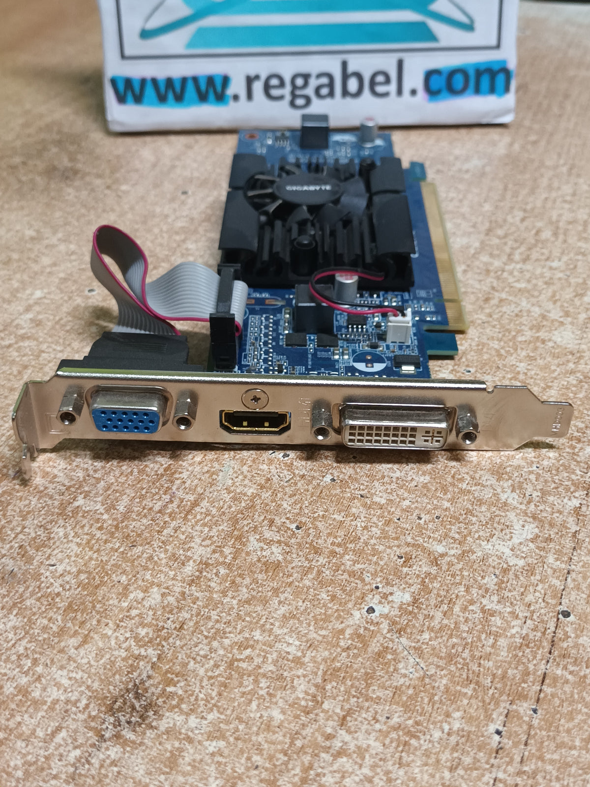 Tarjeta gráfica Gigabyte GT 520 1GB