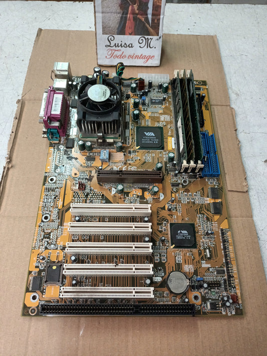 Placa base DFI CA63, Pentium III, 733mhz