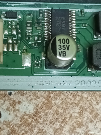 17MB130S, de Toshiba 55V5863DG