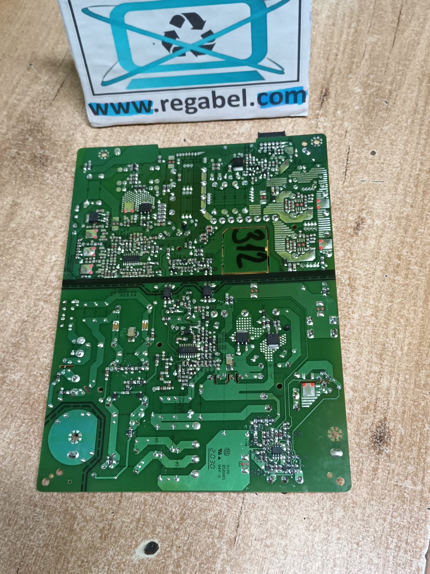17IPS72- 23512192, de Toshiba 49V5863DG