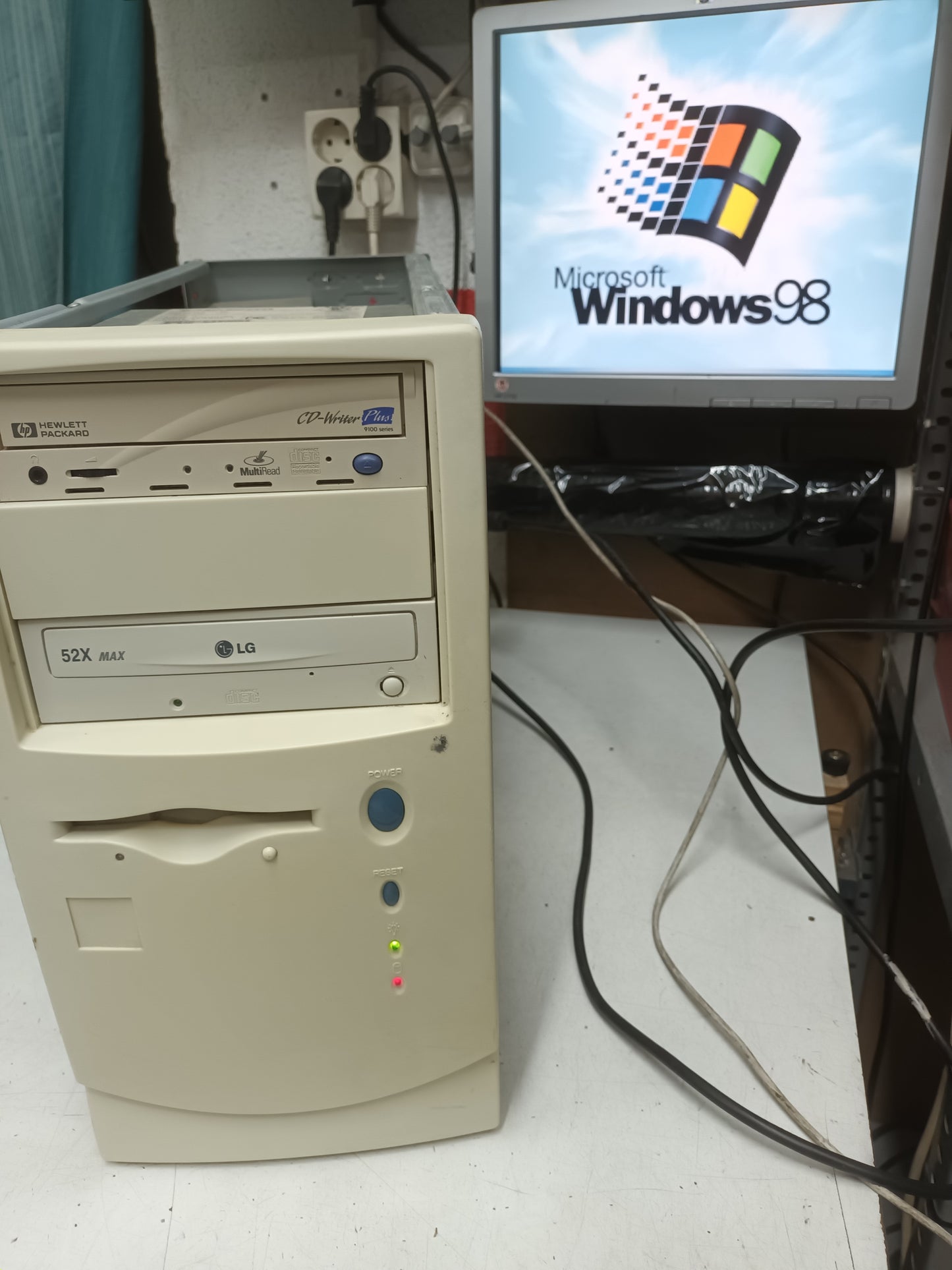 n-8, Pc retro, PENTIUM II-MMX, 350mHZ
