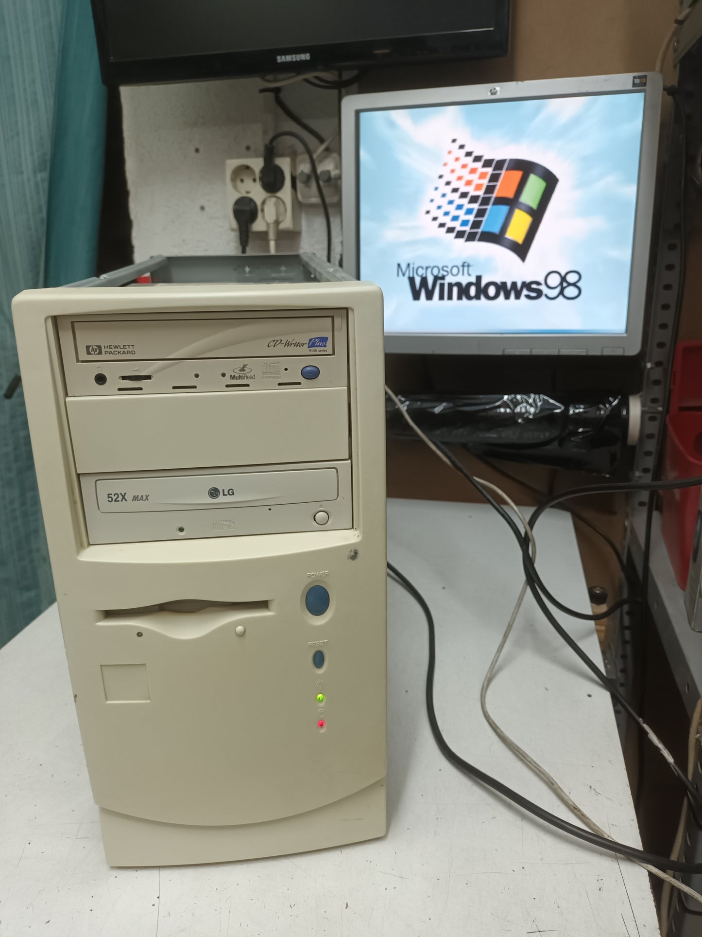n-8, Pc retro, PENTIUM II-MMX, 350mHZ