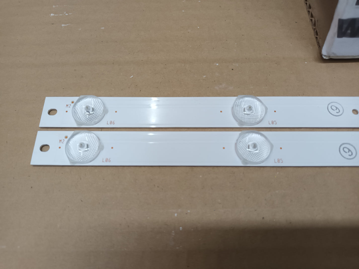 INFINITON INTV-24LA280, KIT TIRAS LED