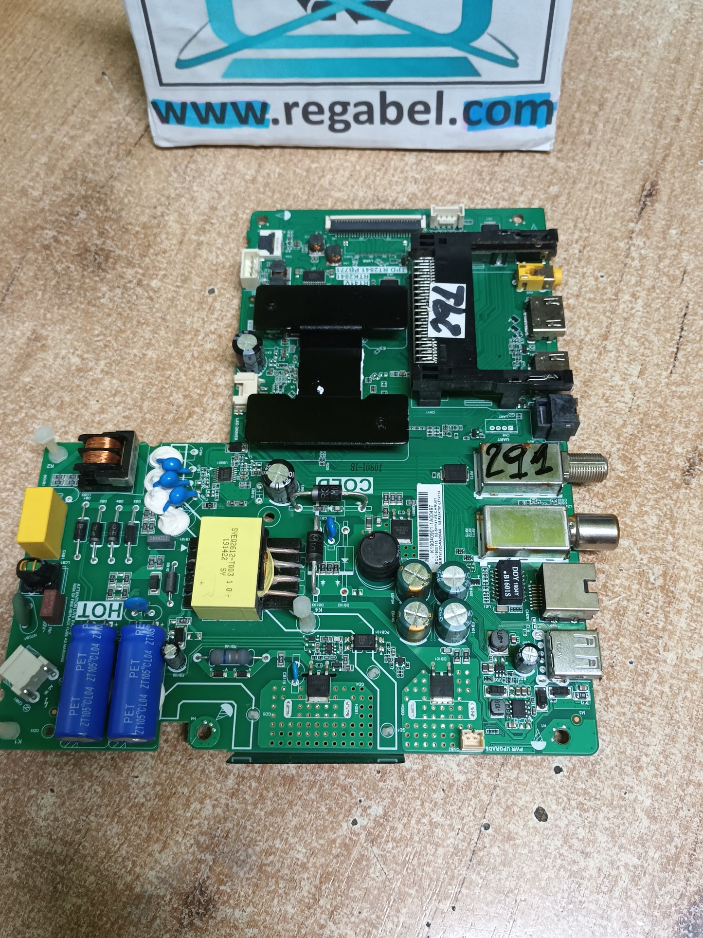TPD.RT2841.PB771, de TCL 32ES560