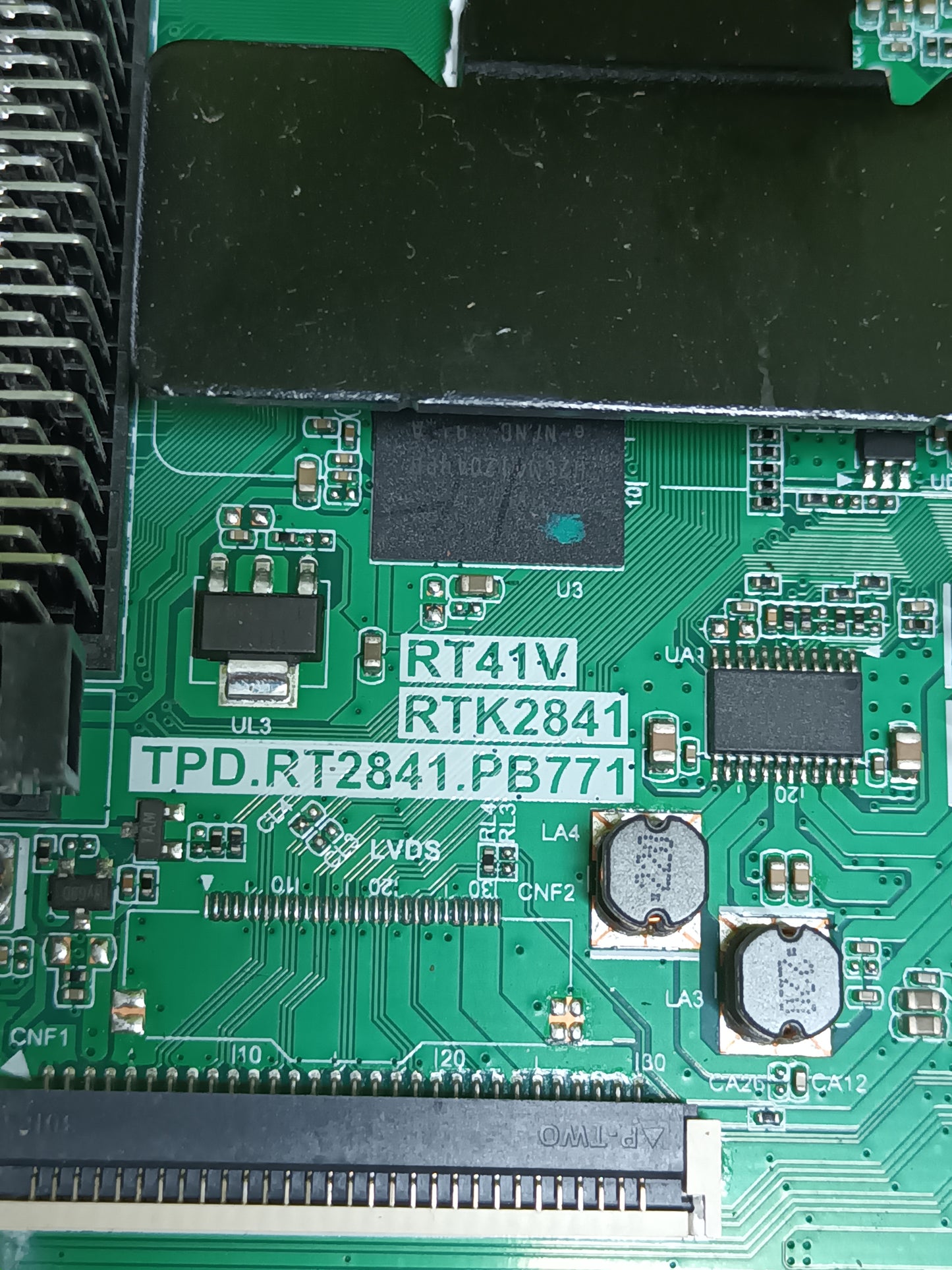 TPD.RT2841.PB771, de TCL 32ES560