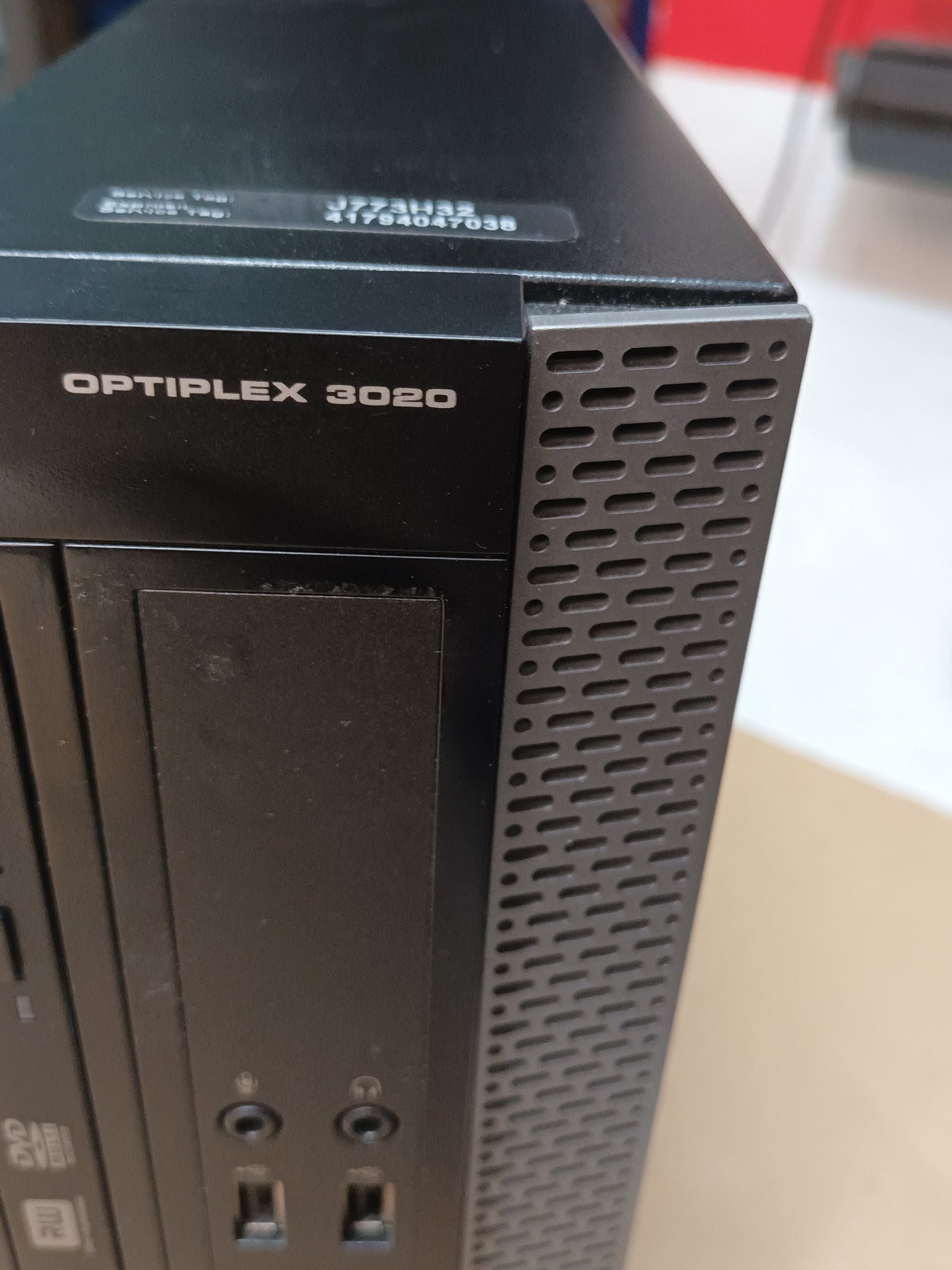 Ordenador Dell Optiplex 3020, para instalacion