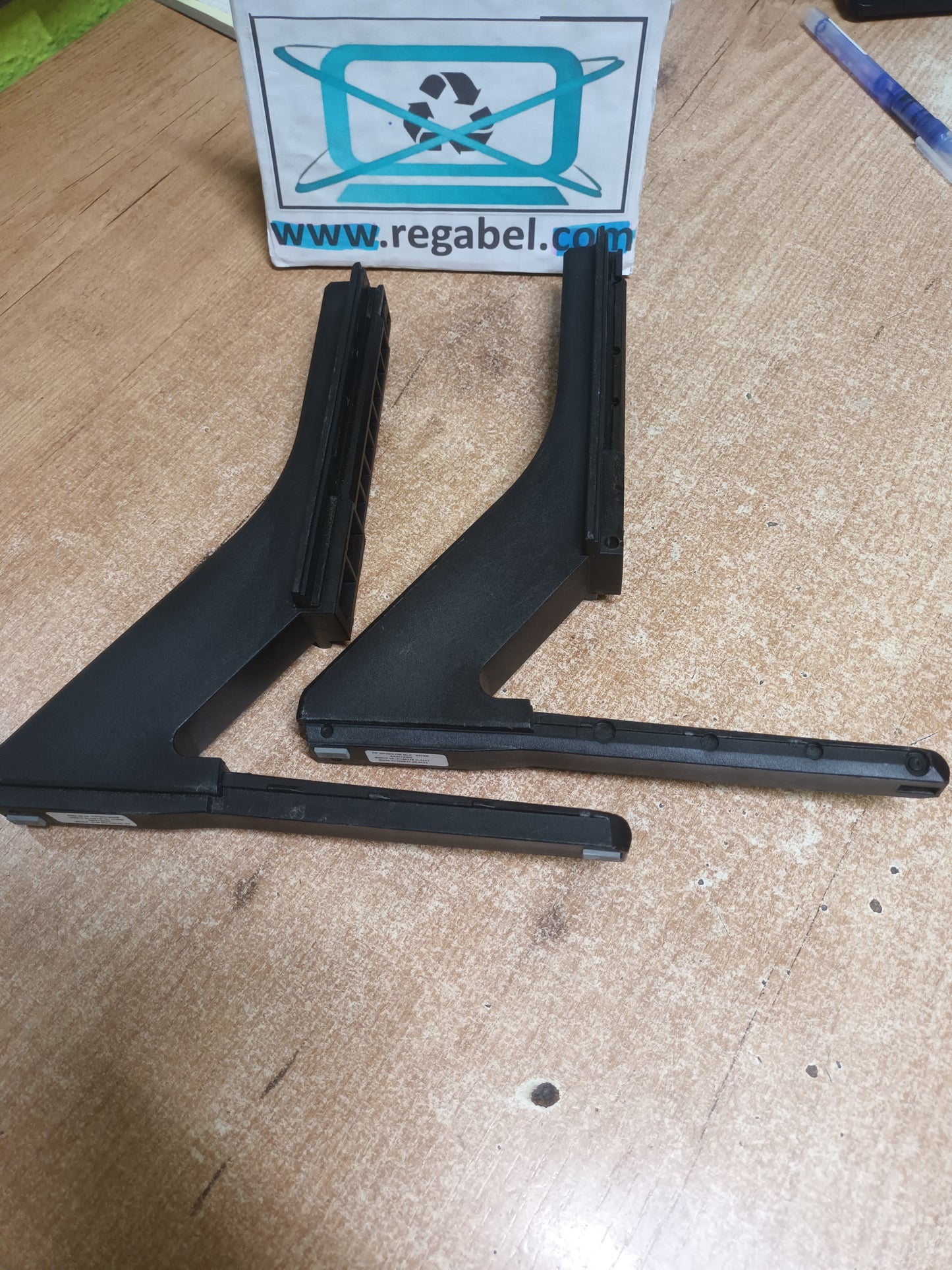 soporte, pies de Samsung UE50BU8500K