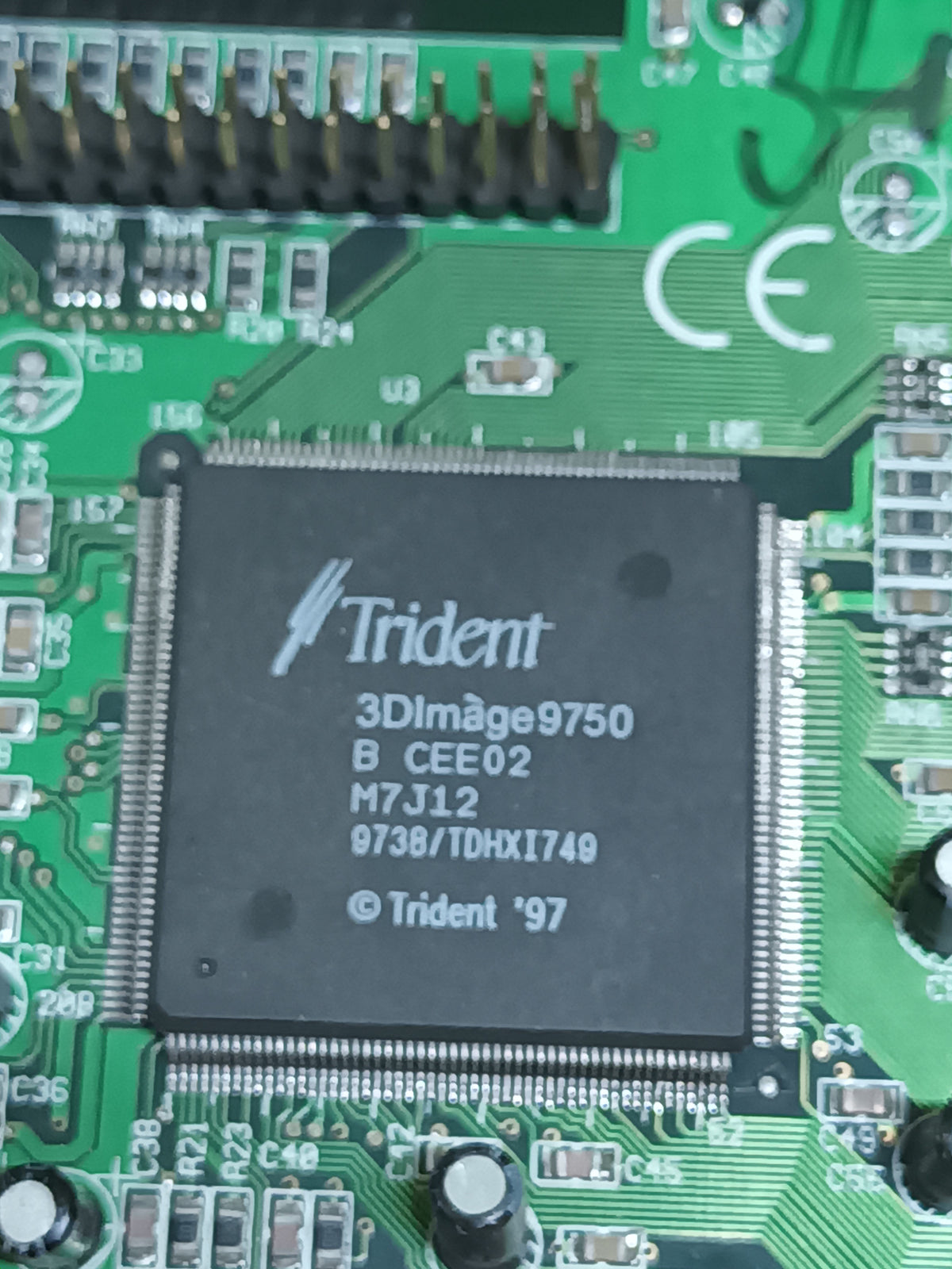 Tarjeta de video Trident 3DImage9750 AGP