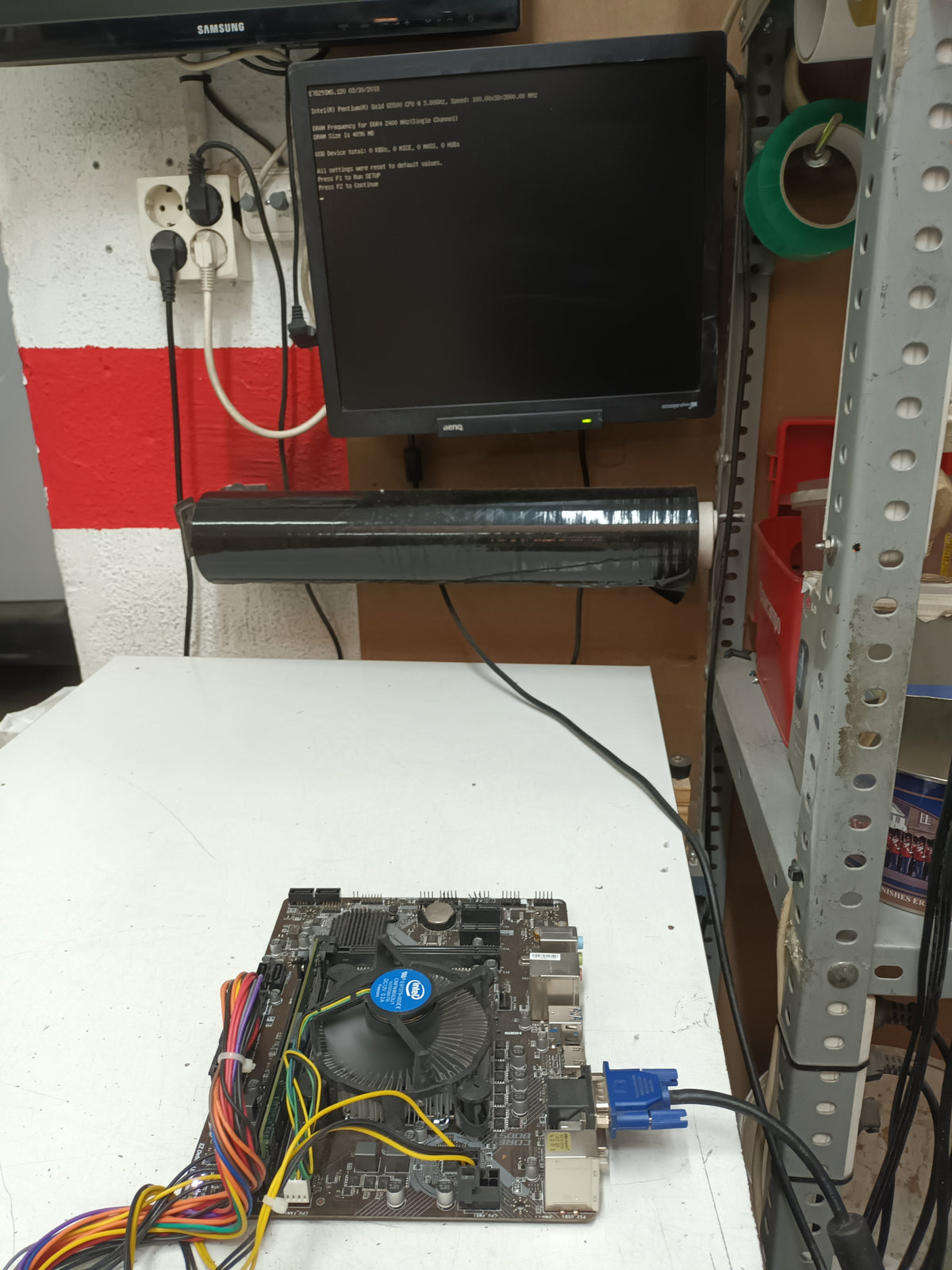 placa base MSI H310M PRO-VDH, procesador PENTIUM GOLD G5500, 380Ghz y 4GB