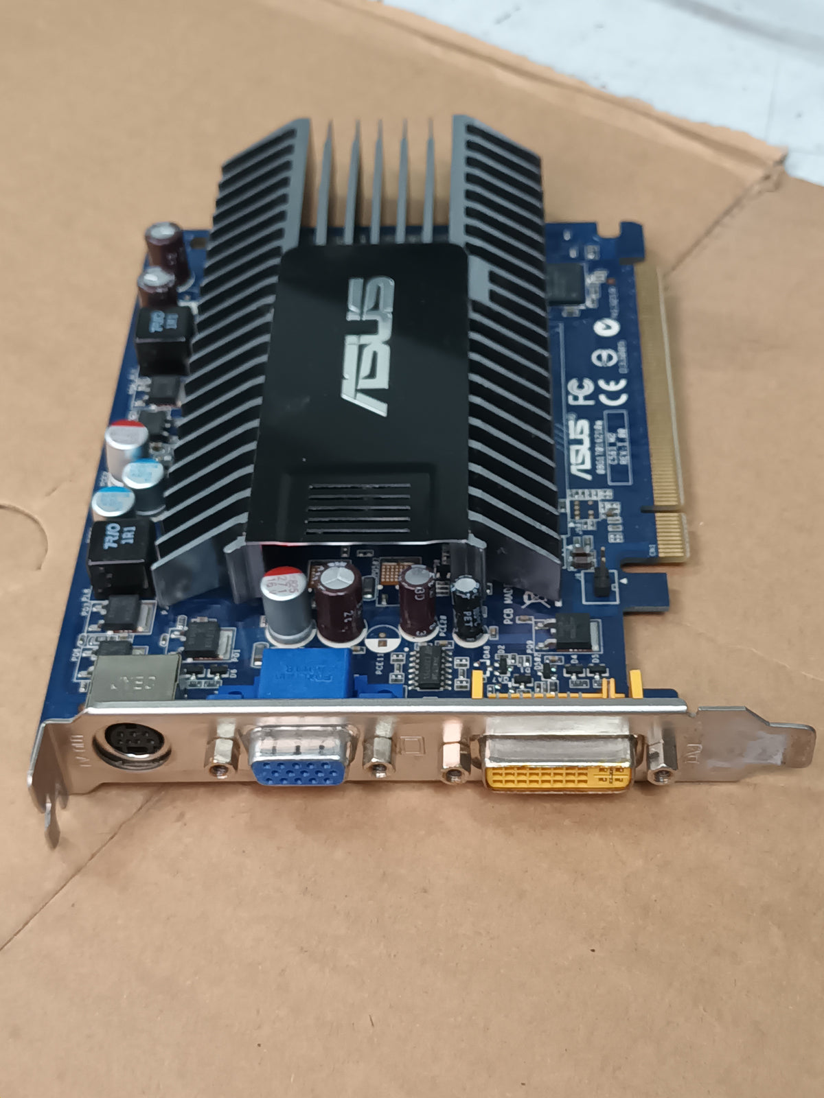TARJETA GRAFICA ASUS NVIDIA EN8400GS SILENT 512MB