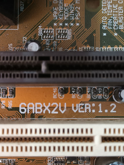 N-18, placa base Lucky Star 6ABX2V (VER 1.2)