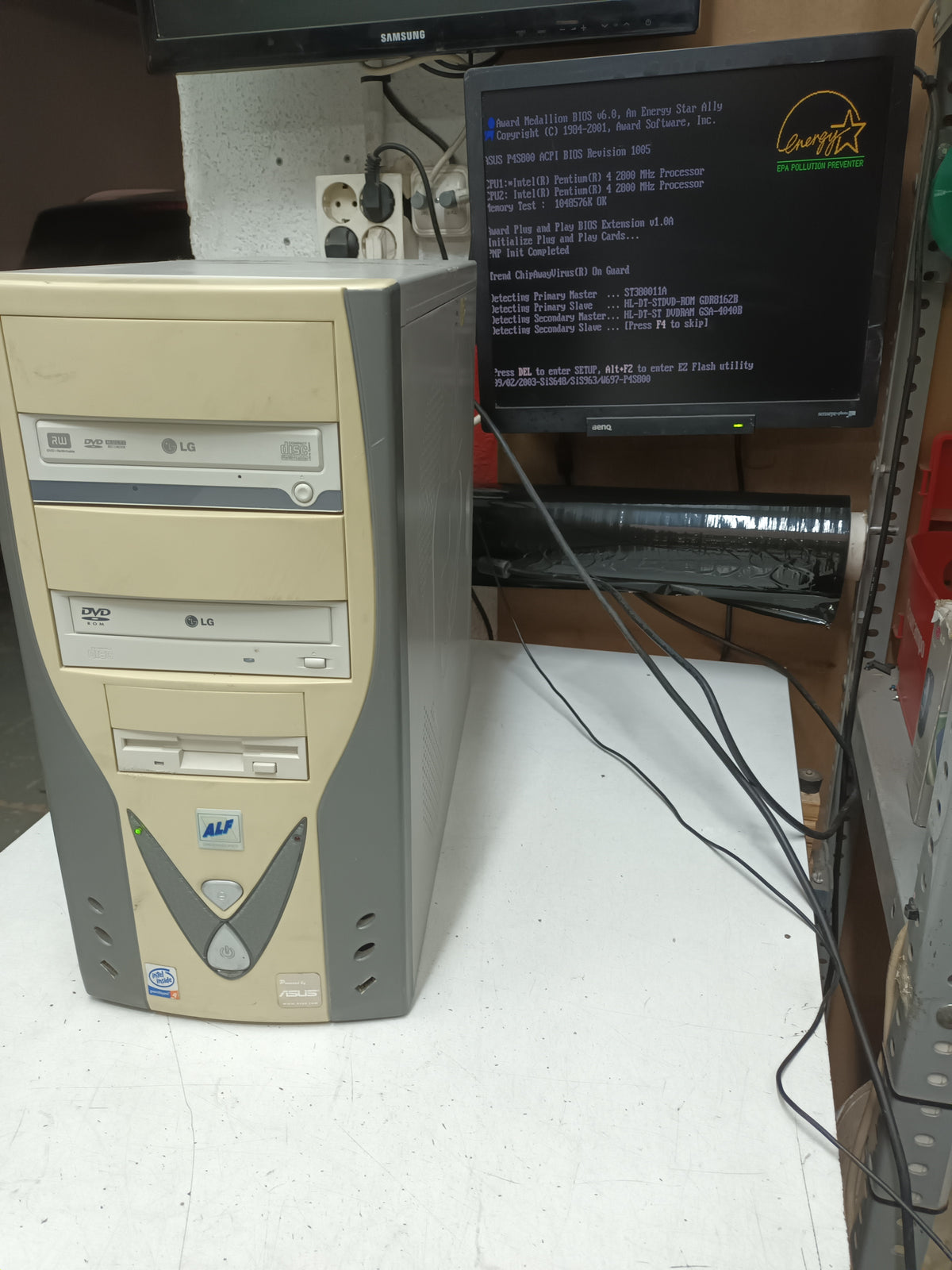 n-1, PC RETRO, Y PENTIUM 4, 2.00MHZ, con XP