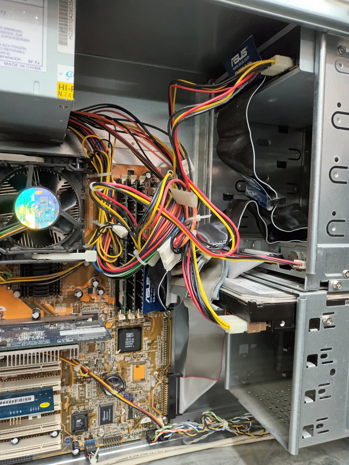 n-12, PC Retro, y Pentium 4, 2.00MHZ, con LUBUNTU