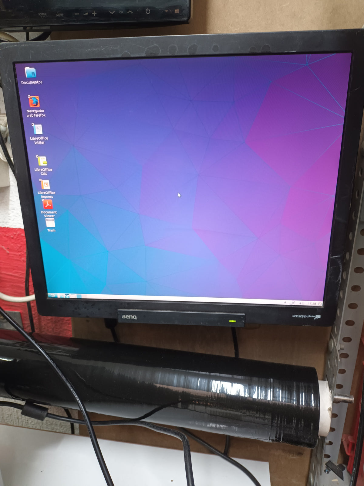 n-13, PC Retro, y Pentium 4, 2.66MHZ, con LUBUNTU