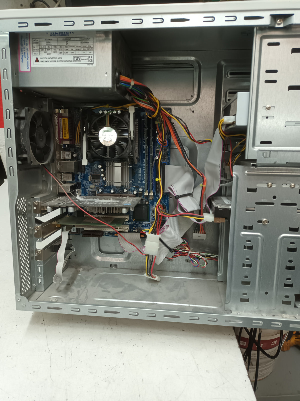 n-13, PC Retro, y Pentium 4, 2.66MHZ, con LUBUNTU