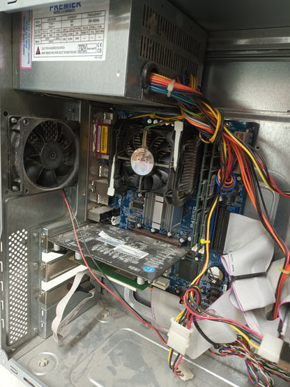 n-13, PC Retro, y Pentium 4, 2.66MHZ, con LUBUNTU