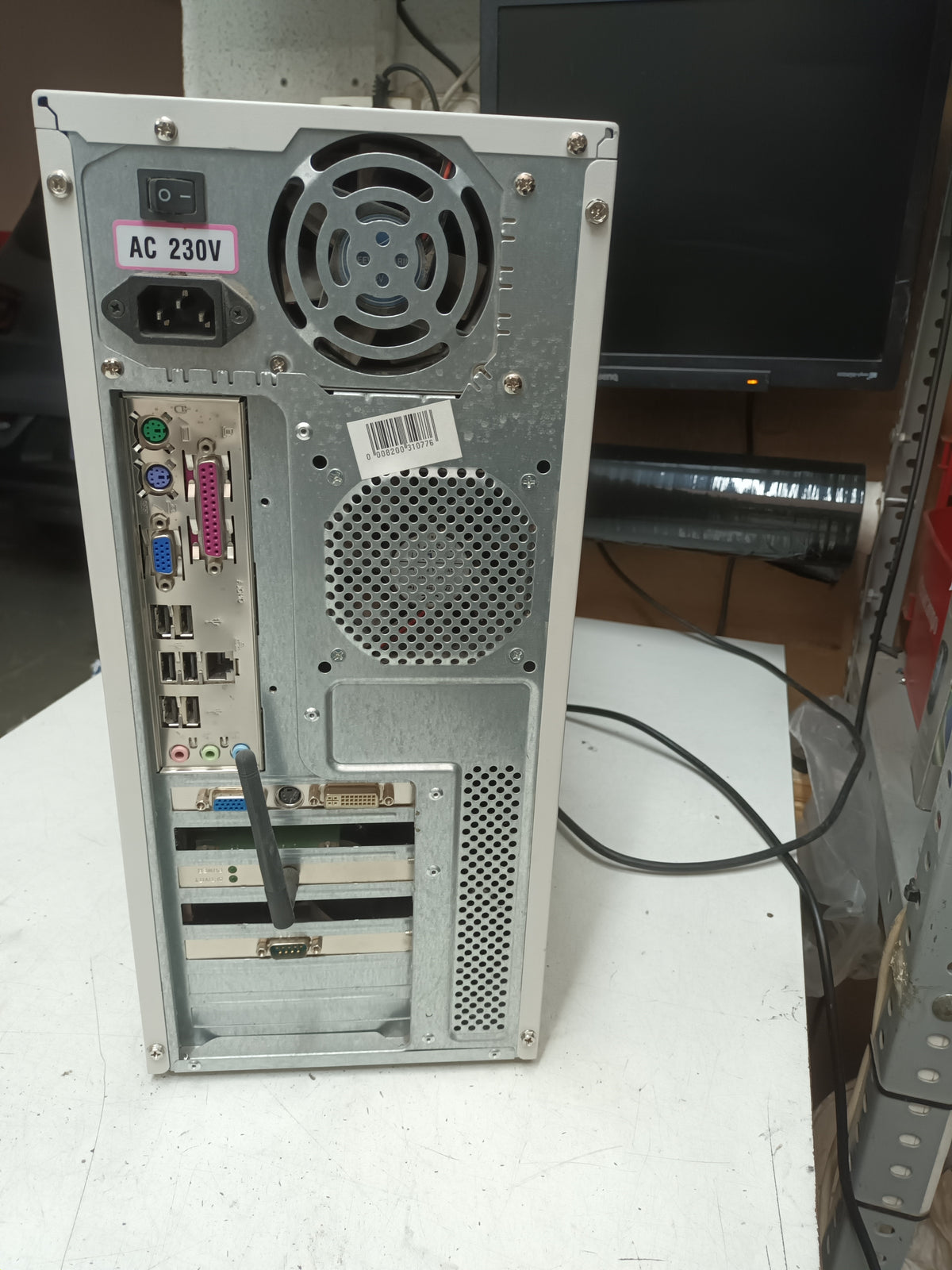 n-13, PC Retro, y Pentium 4, 2.66MHZ, con LUBUNTU