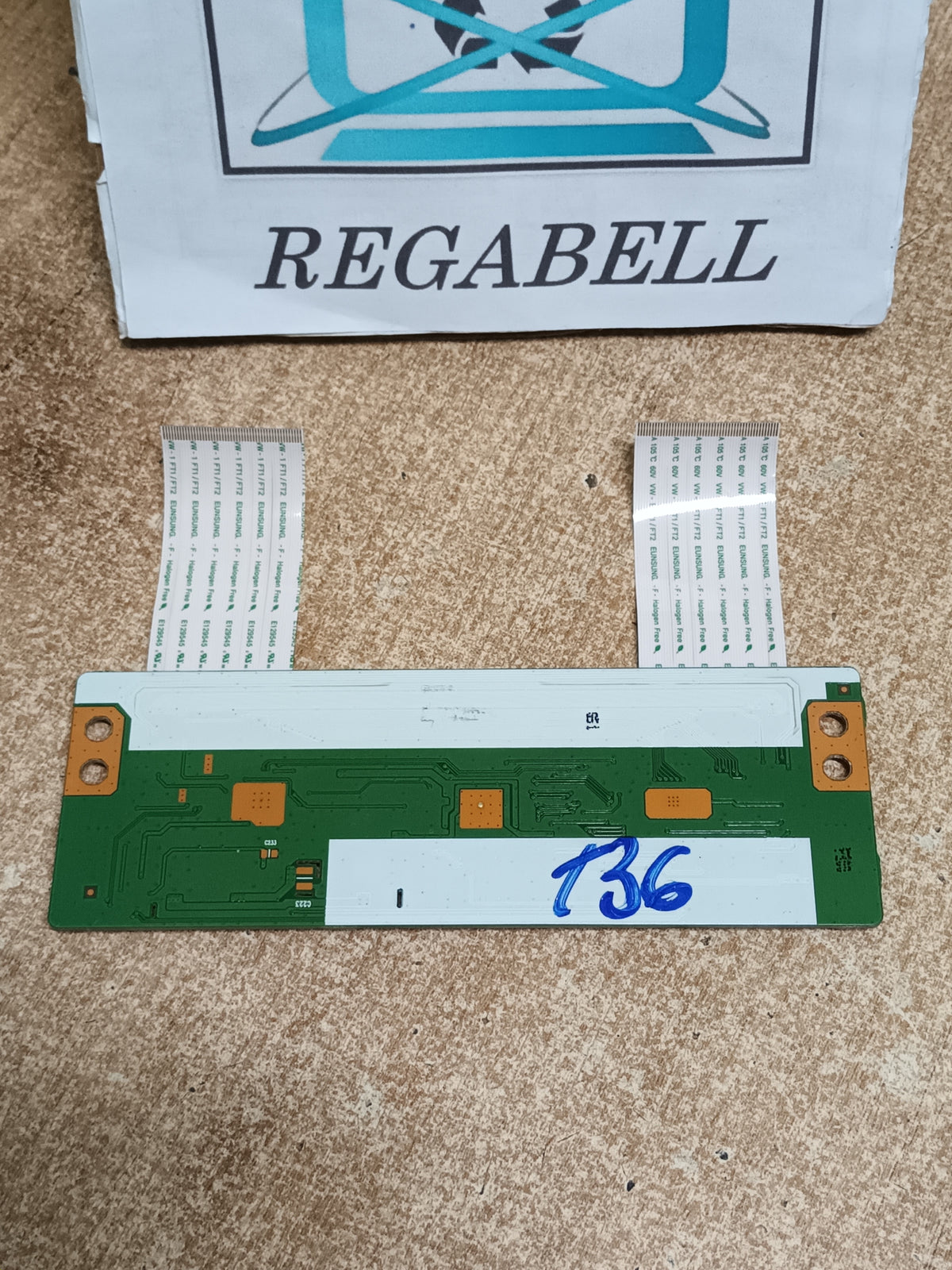 6870C-0452A, de LG32LN575S