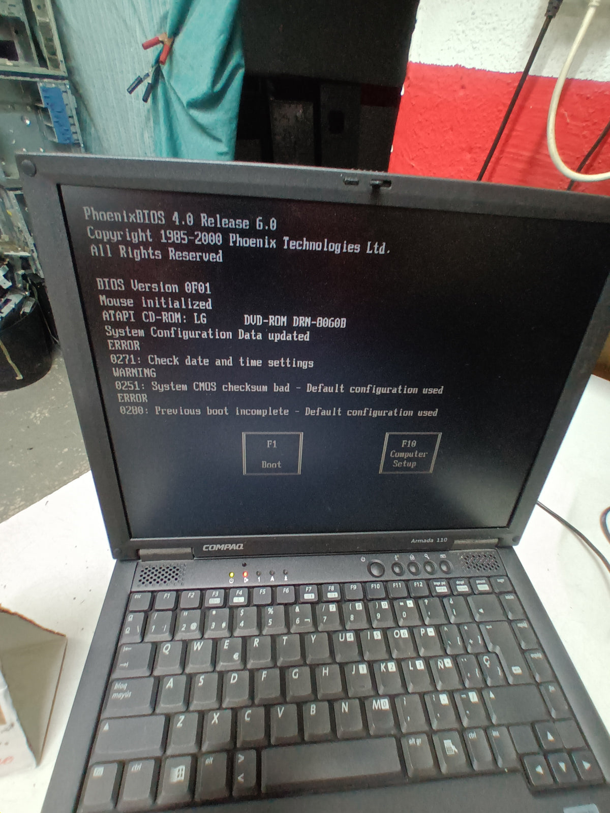 portatil vintage, HP Compac Armada 110, sku-3