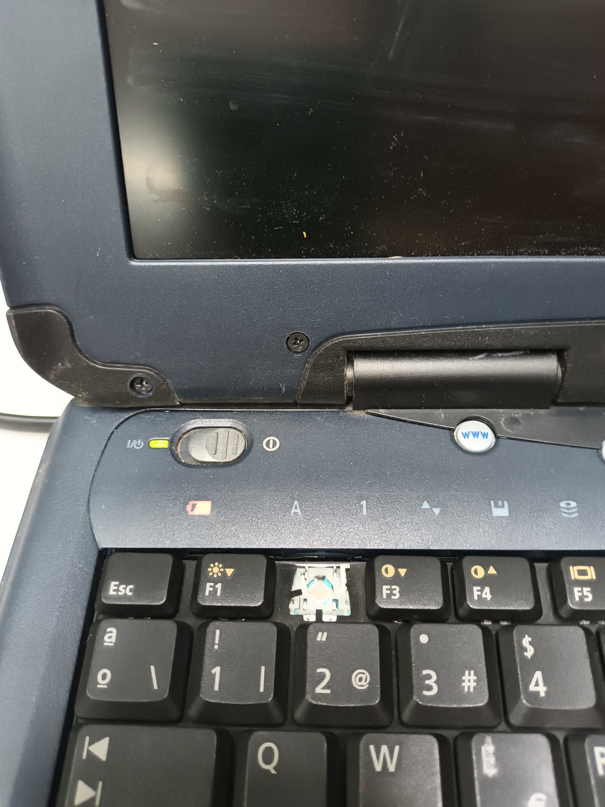 portatil vintage, HP Omnibook XE3, sku-5