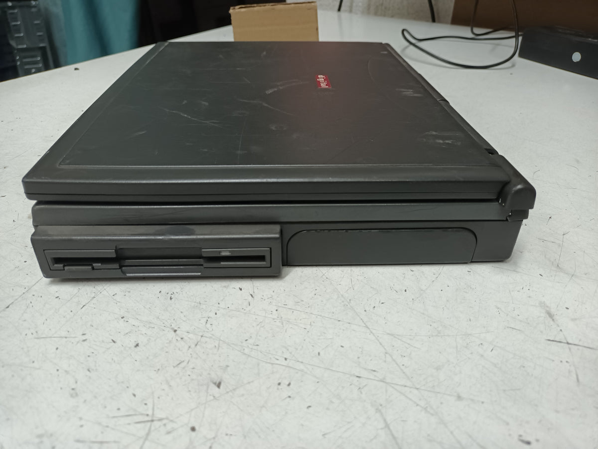 portatil vintage, Digital HiNote VP (Modelo TS31D)