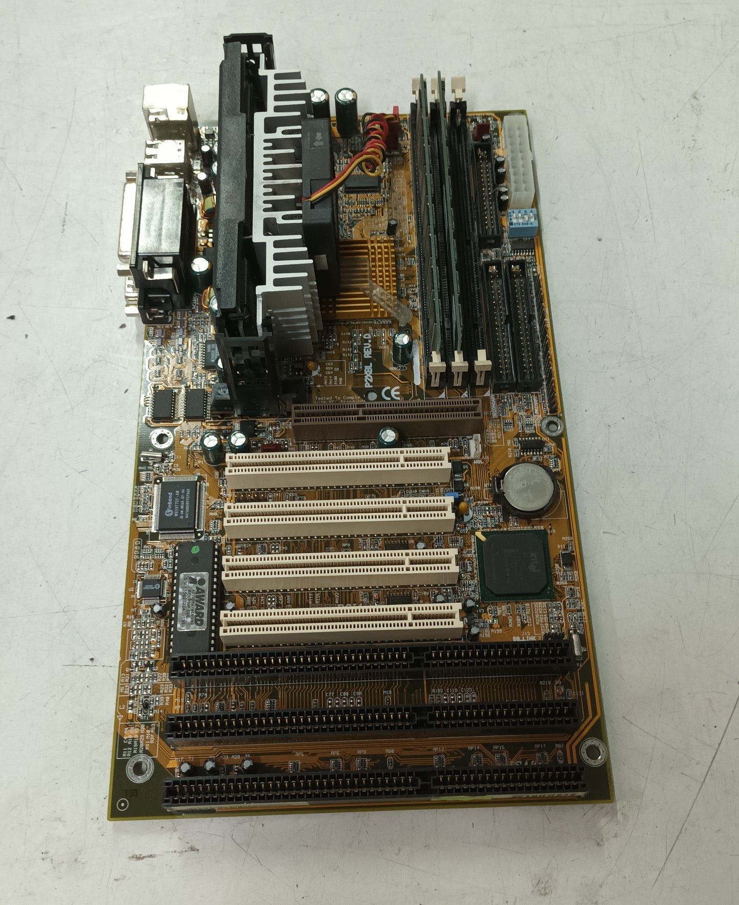 Placa Base DFI P2XBL REV.D, SKU-20
